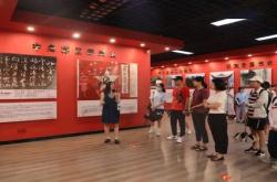 抗日英雄杨靖宇家风展开展，确山故居新增文物300件，传承红色基因